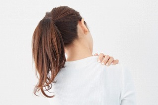 【辛い慢性の肩こり】マッサージで治らない理由とは？根本改善へ導く西永福の鍼灸・骨盤矯正治療